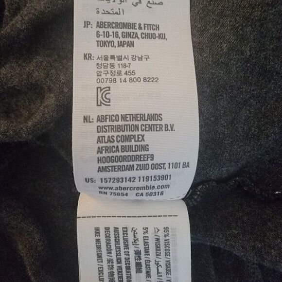 Abercrombie & Fitch Jersey Knit Abstract Top. Size S. - Picture 6 of 8